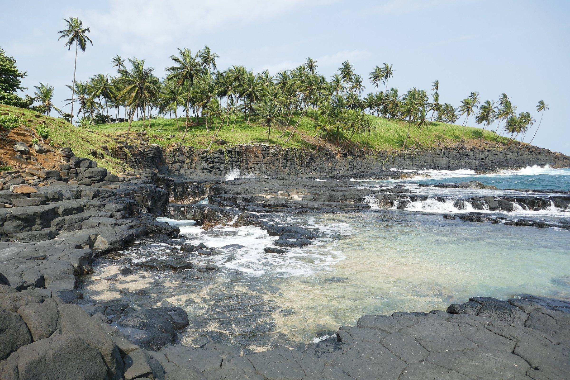 Basalt rock pools at Boca do Inferno on São Tomé’s east coast